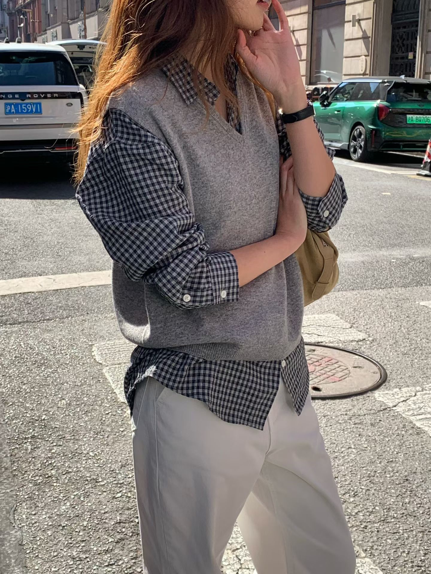 V領寬鬆薄羊毛背心