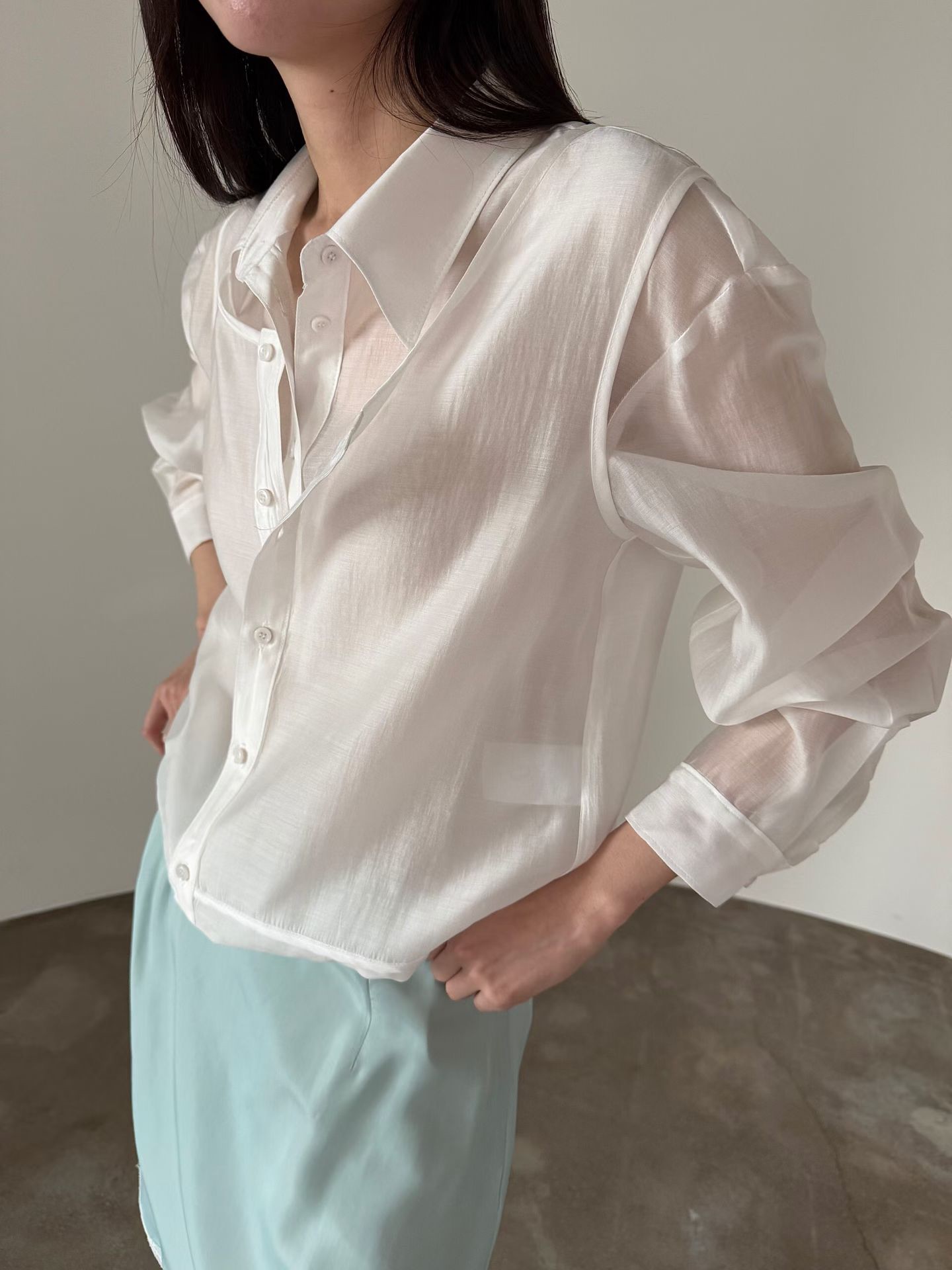 假兩件透感短版襯衫