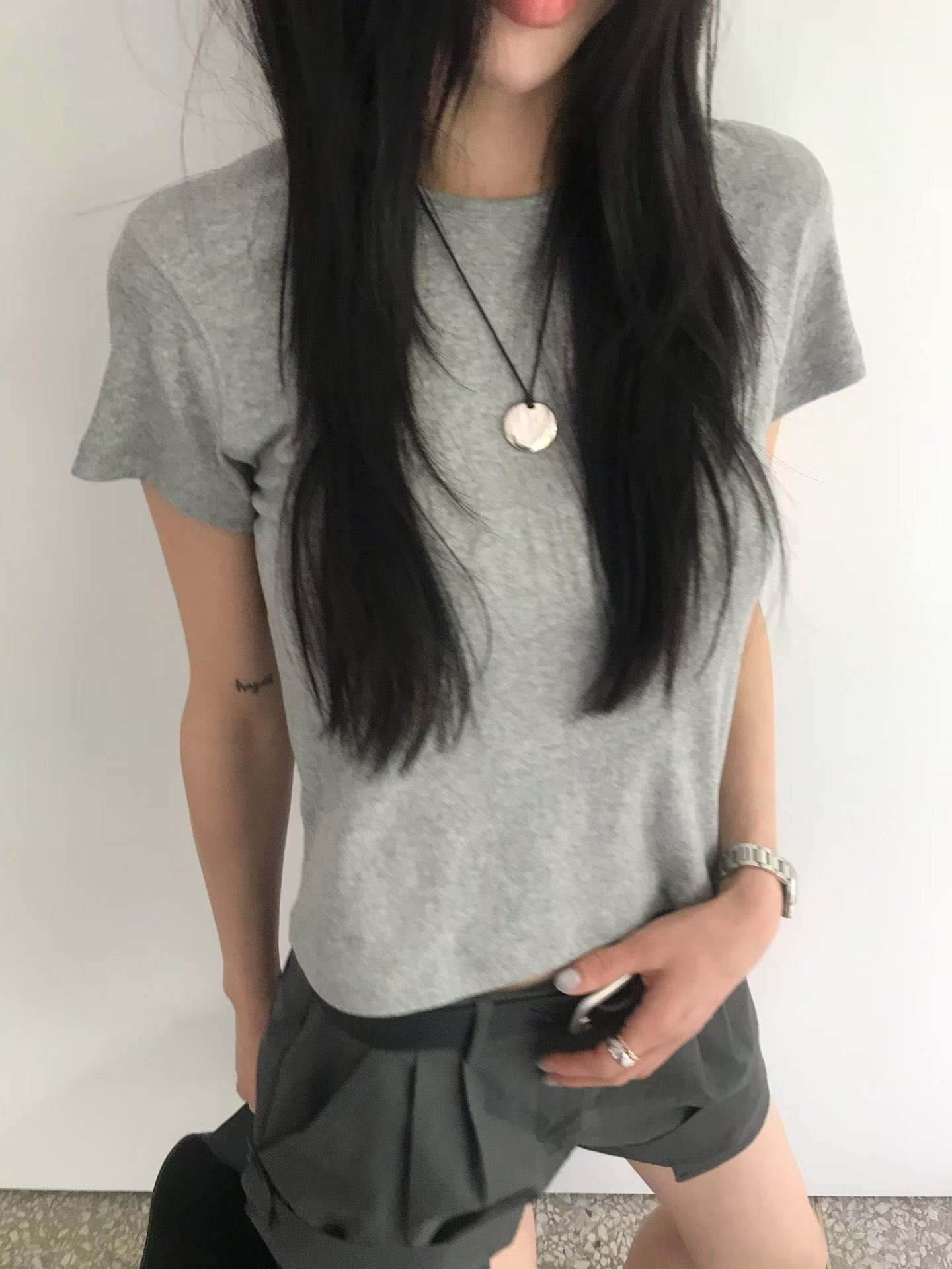 高彈性圓領合身上衣